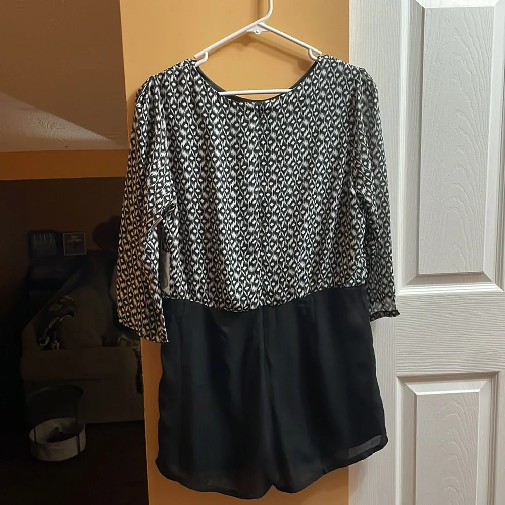Romper - Picture 2 of 2